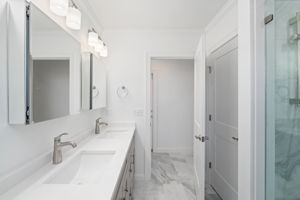 Level 1 Bath