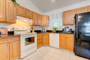 25 Shares Ln, South Windsor, CT 06074, USA Photo 22