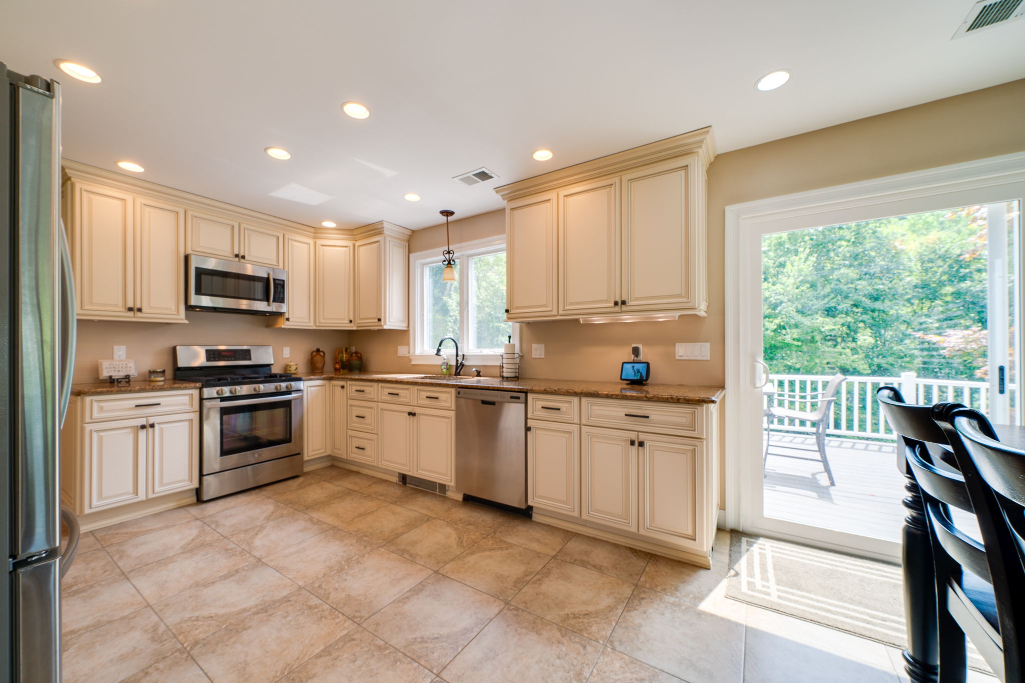  25 Streamside Ln, New Britain, CT 06052, US Photo 15