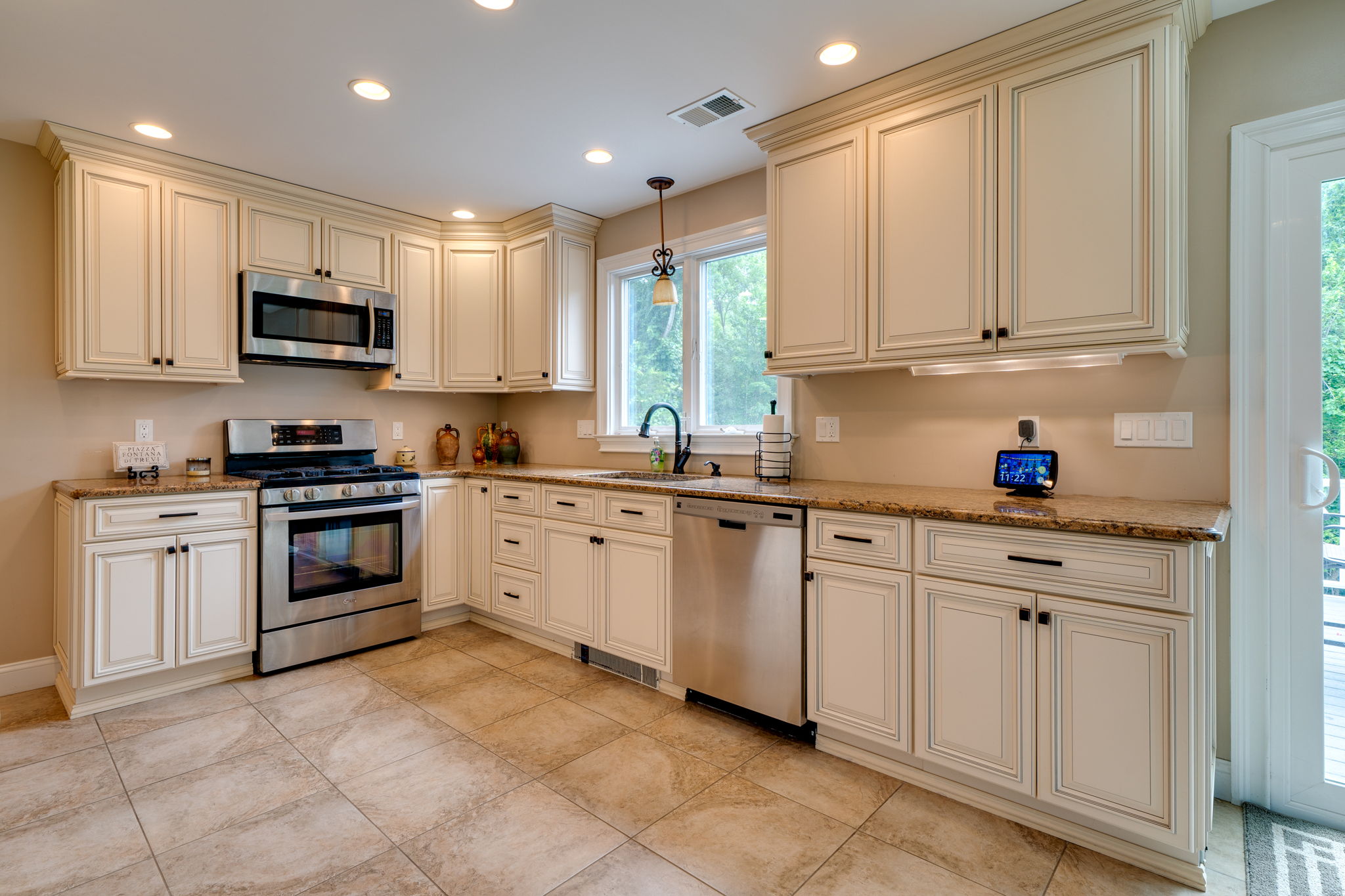  25 Streamside Ln, New Britain, CT 06052, US Photo 11