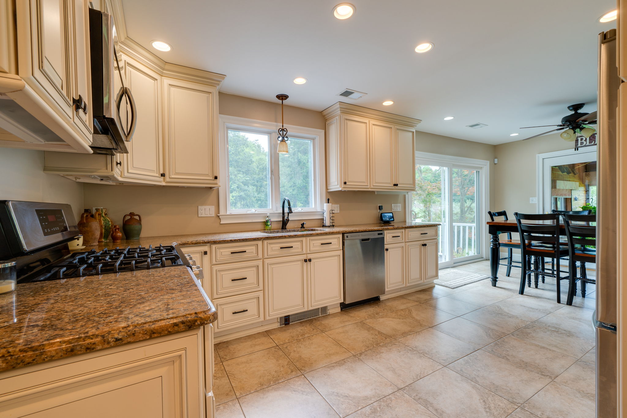  25 Streamside Ln, New Britain, CT 06052, US Photo 9