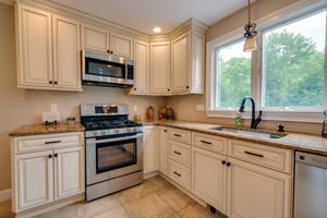  25 Streamside Ln, New Britain, CT 06052, US Photo 9