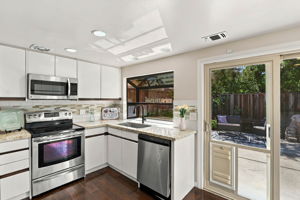 016_F8_25 Tareyton Ct