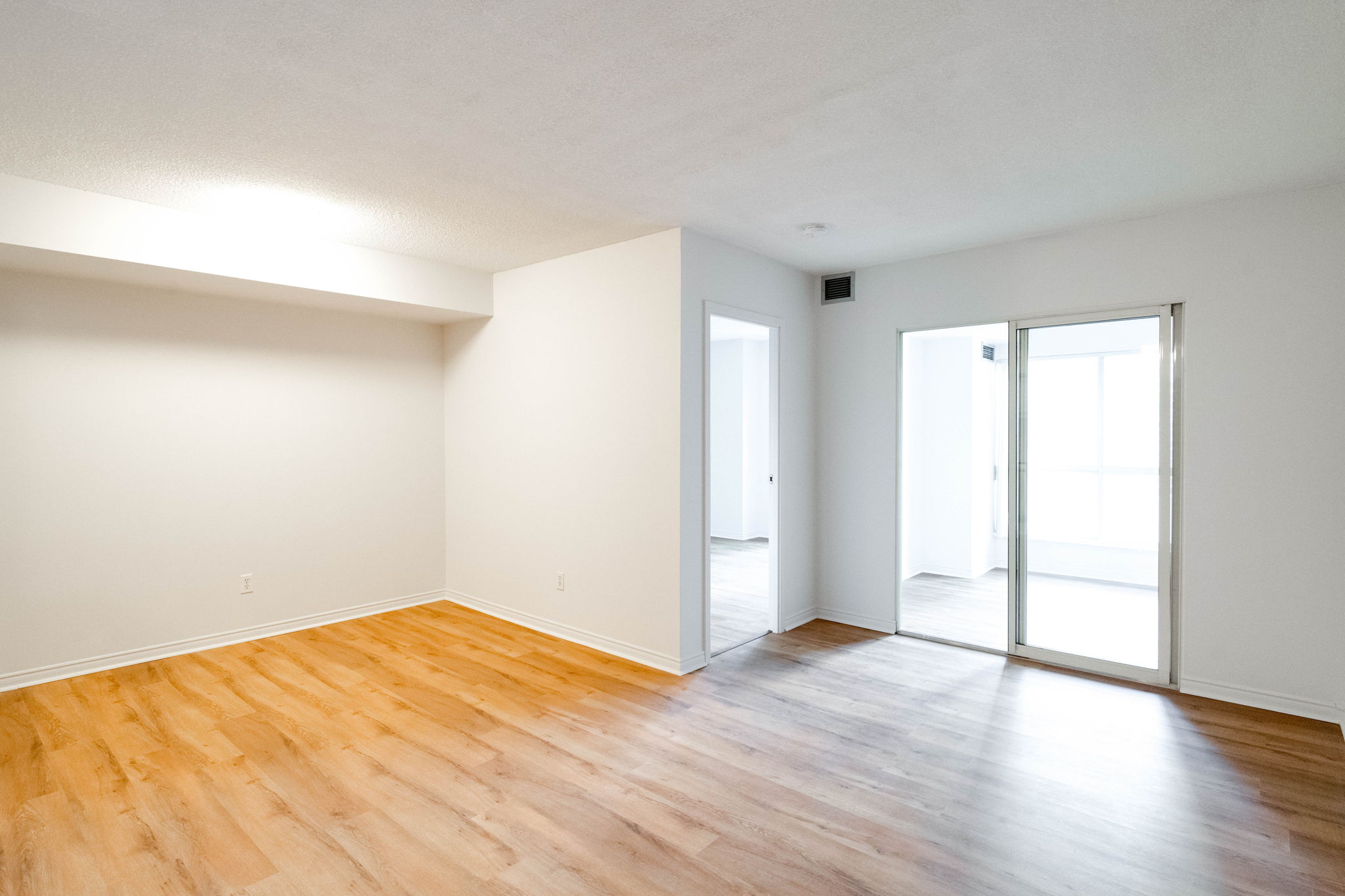 25 The Esplanade Unit 710 Toronto, ON M5E 1W5