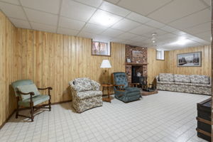  Photo 44