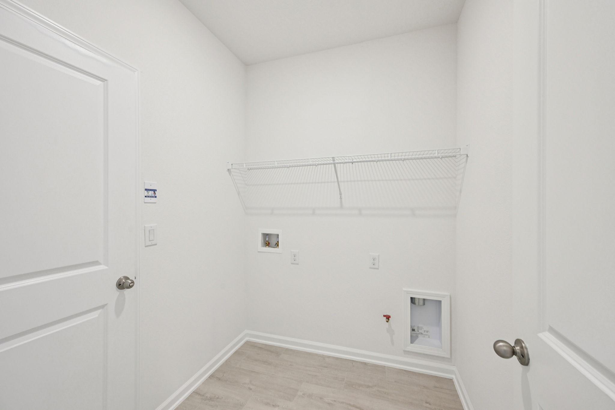 25 Water Elm Walk-S1902-023