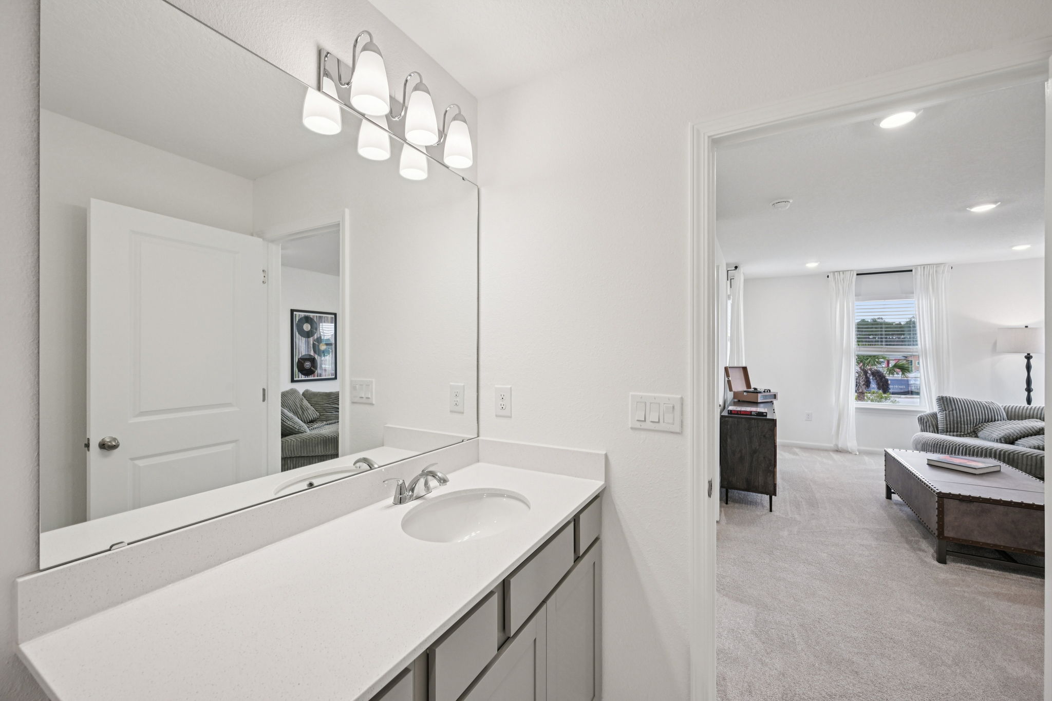 25 Water Elm Walk-S1902-027