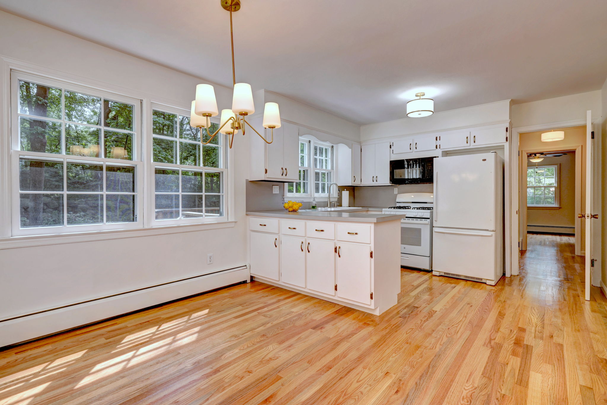Kitchen with Breakfast Nook