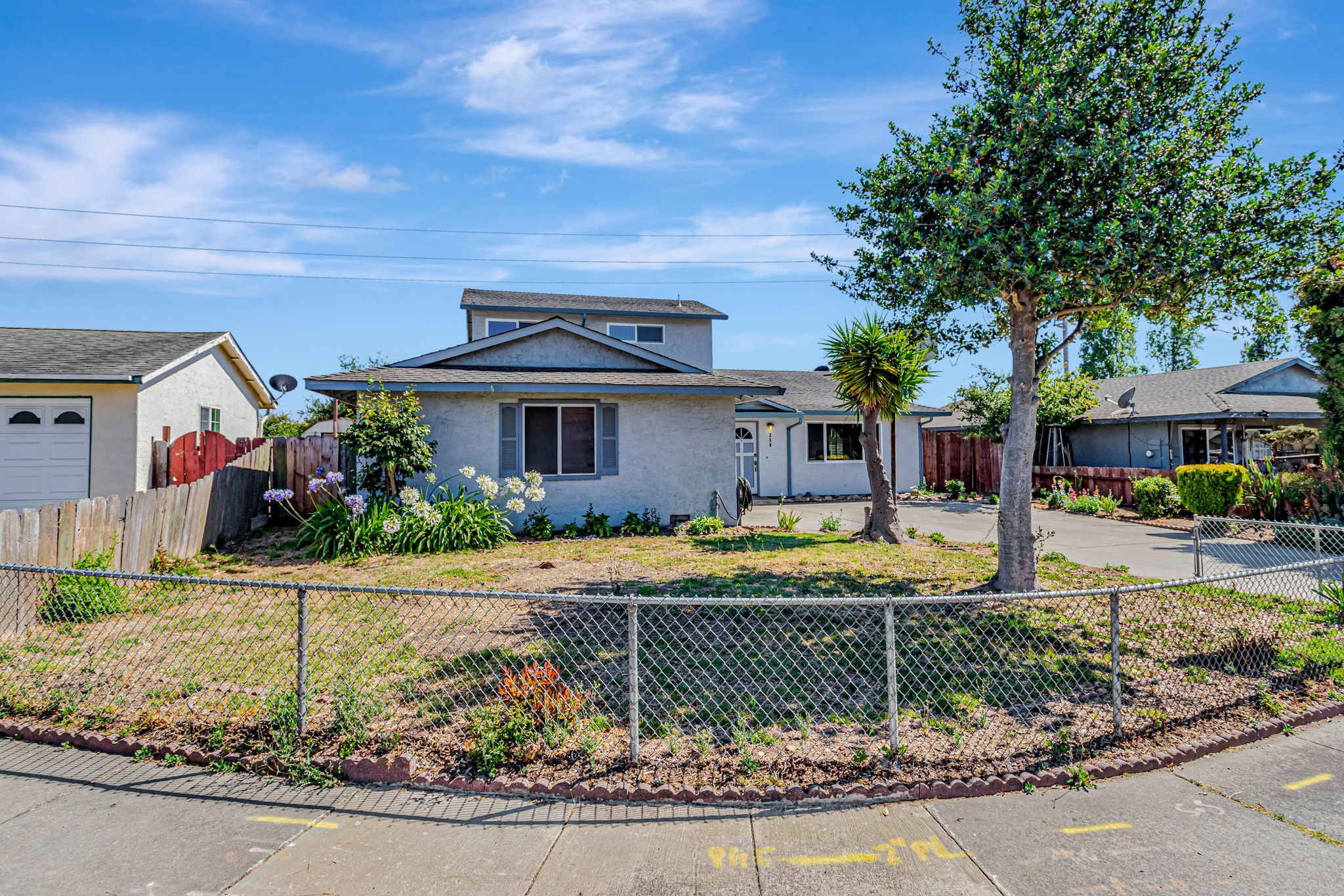 002_250 Arroyo Dr