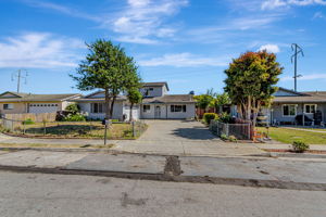 004_250 Arroyo Dr