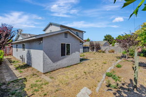 039_250 Arroyo Dr