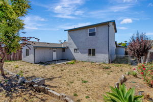 040_250 Arroyo Dr