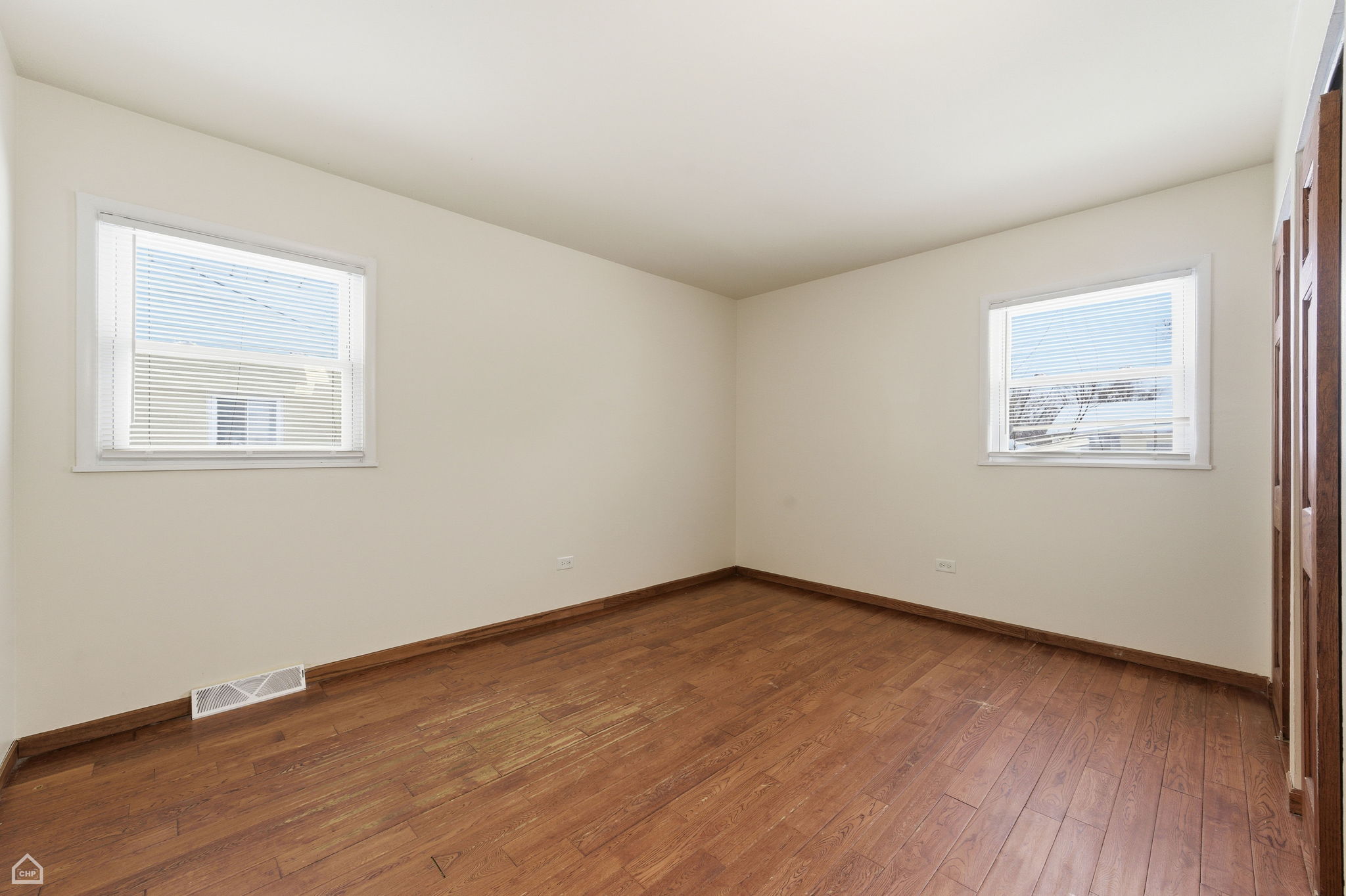 250 E Maple Dr- Karen Biazar_CHP2025_014