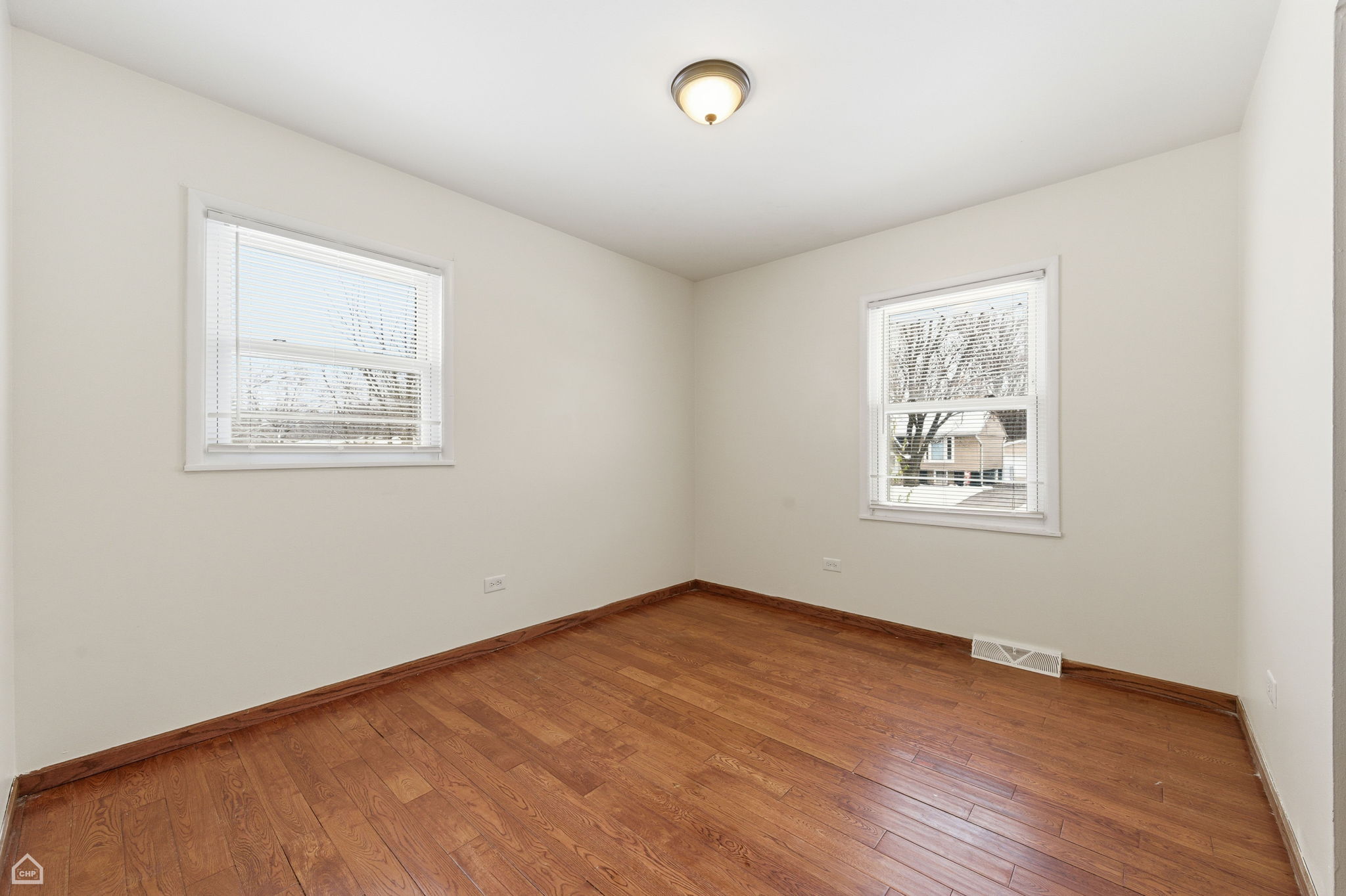 250 E Maple Dr- Karen Biazar_CHP2025_015