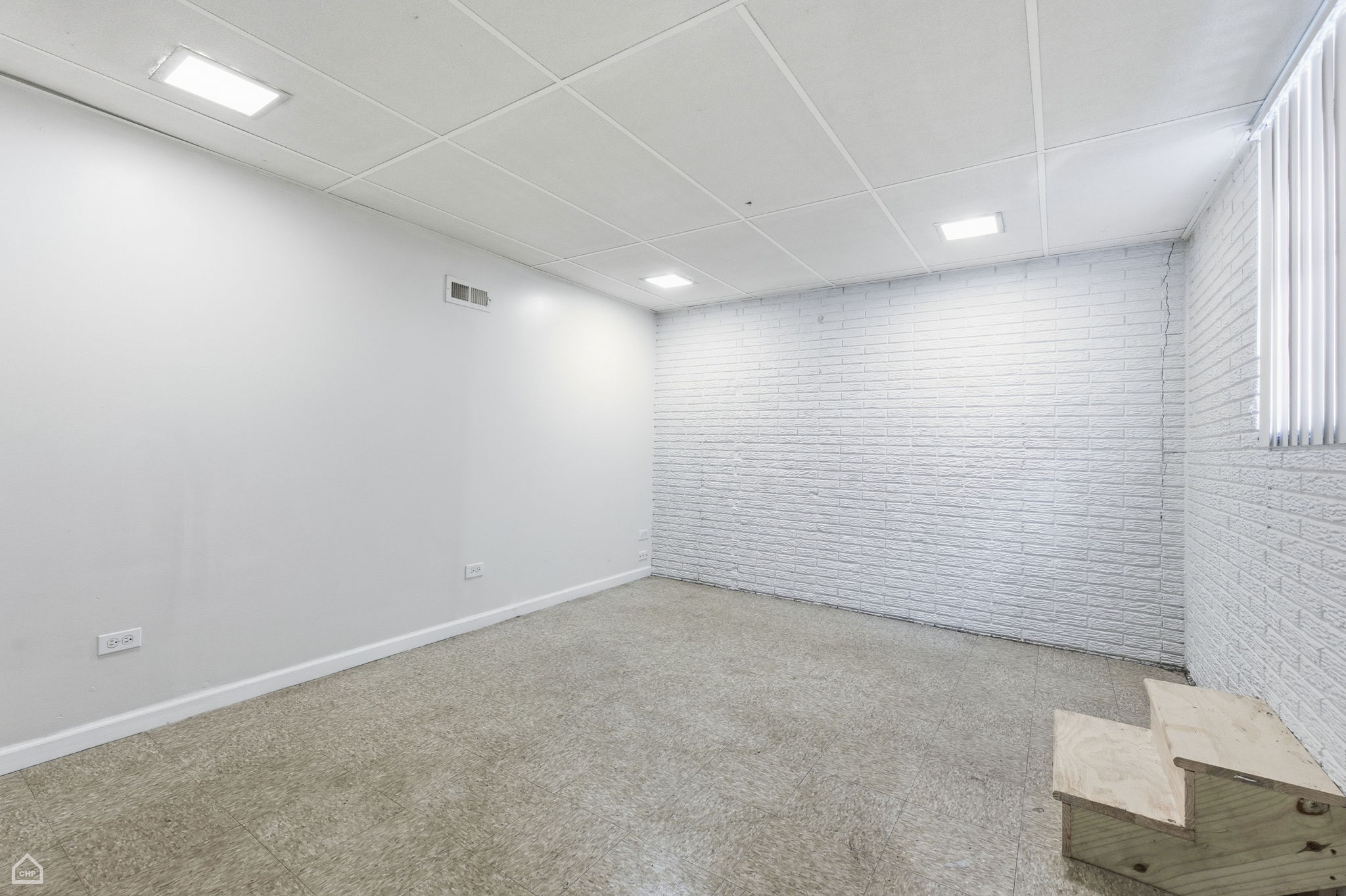 250 E Maple Dr- Karen Biazar_CHP2025_019