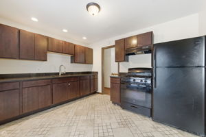 250 E Maple Dr- Karen Biazar_CHP2025_010