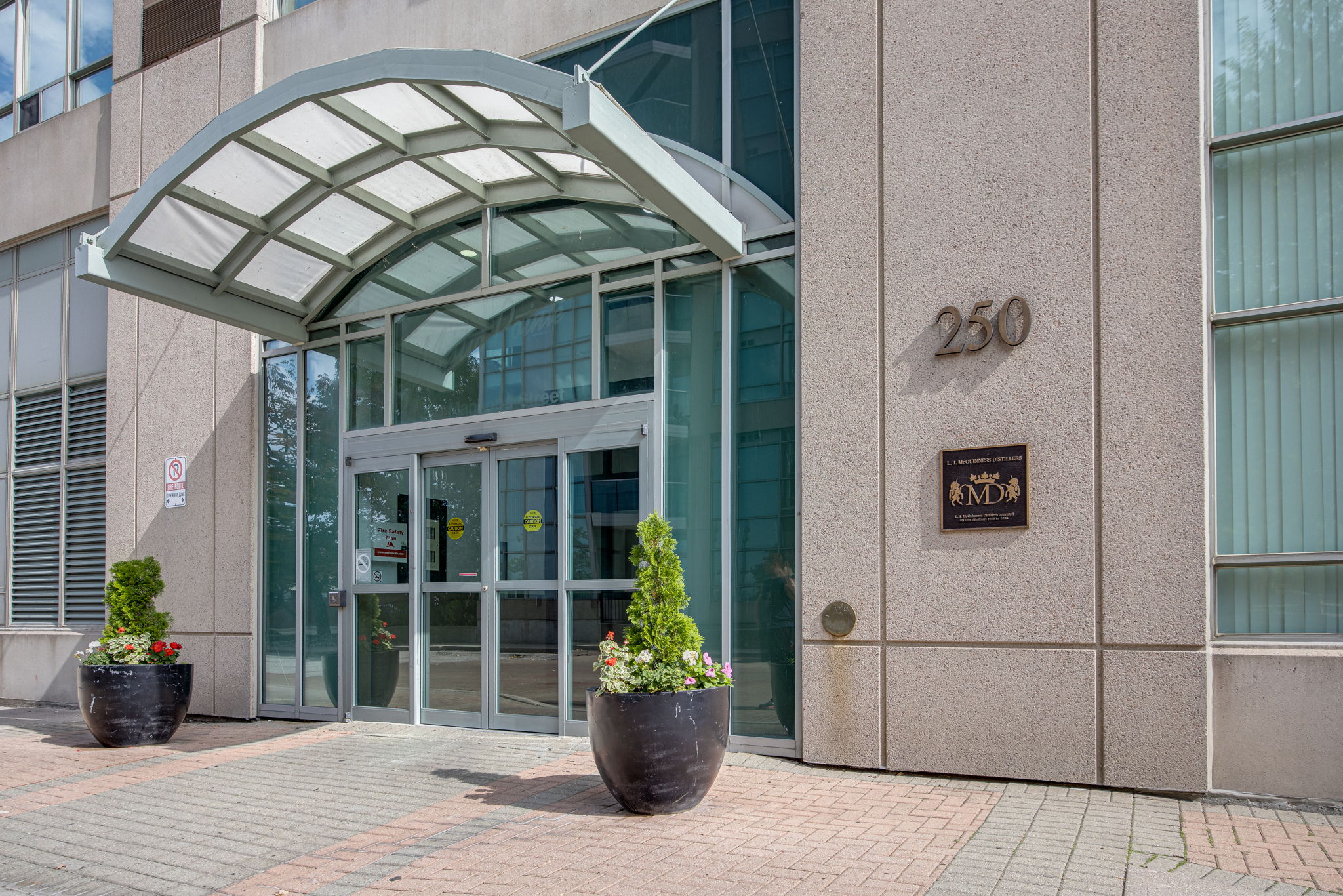 Toronto property showcase — delivered property photograph 3