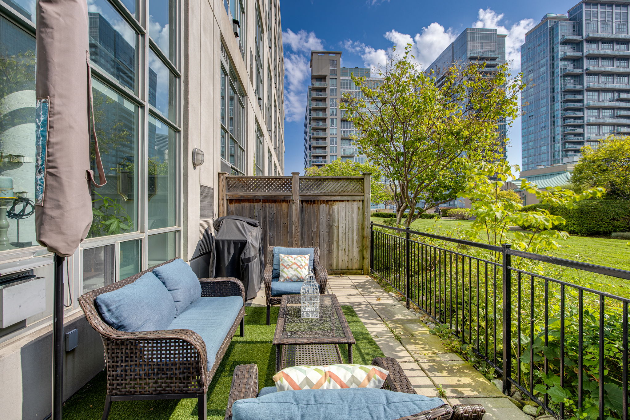 Toronto property showcase — delivered property photograph 32