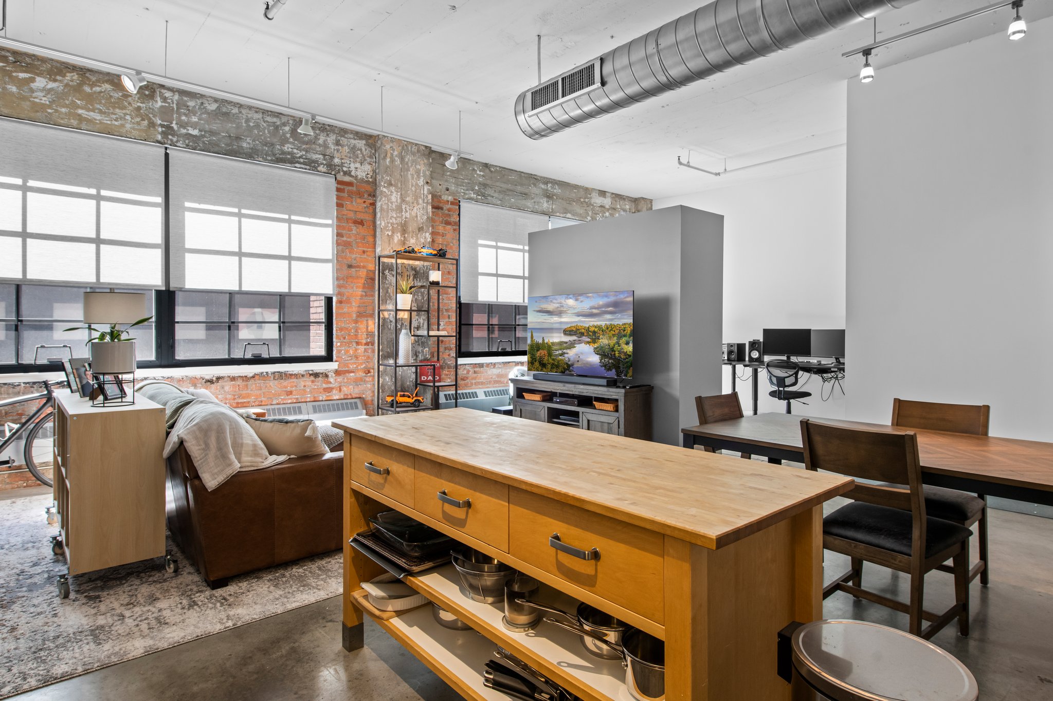 250 Park Ave 306, Minneapolis, MN 55415