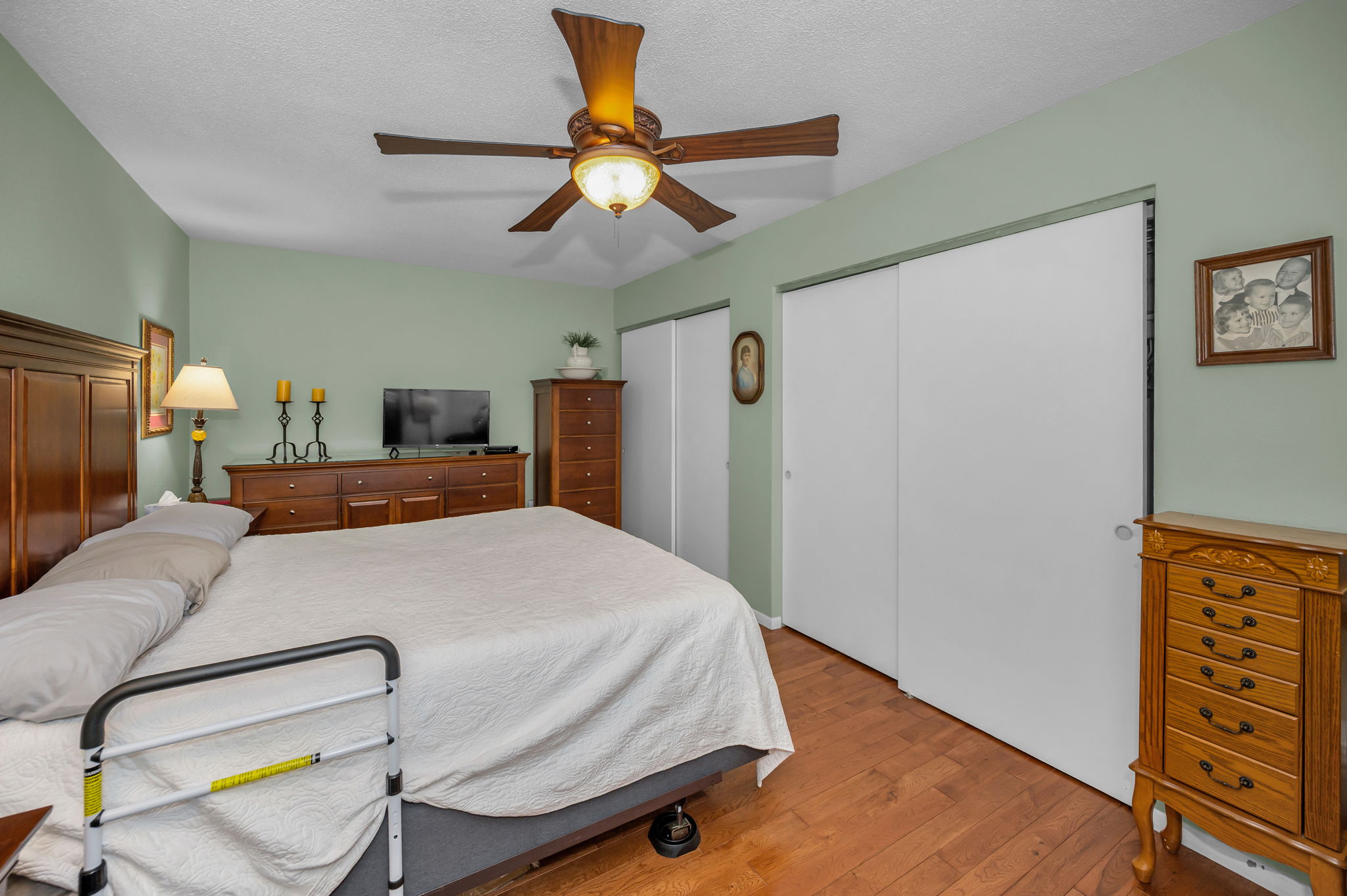 Bedroom1b
