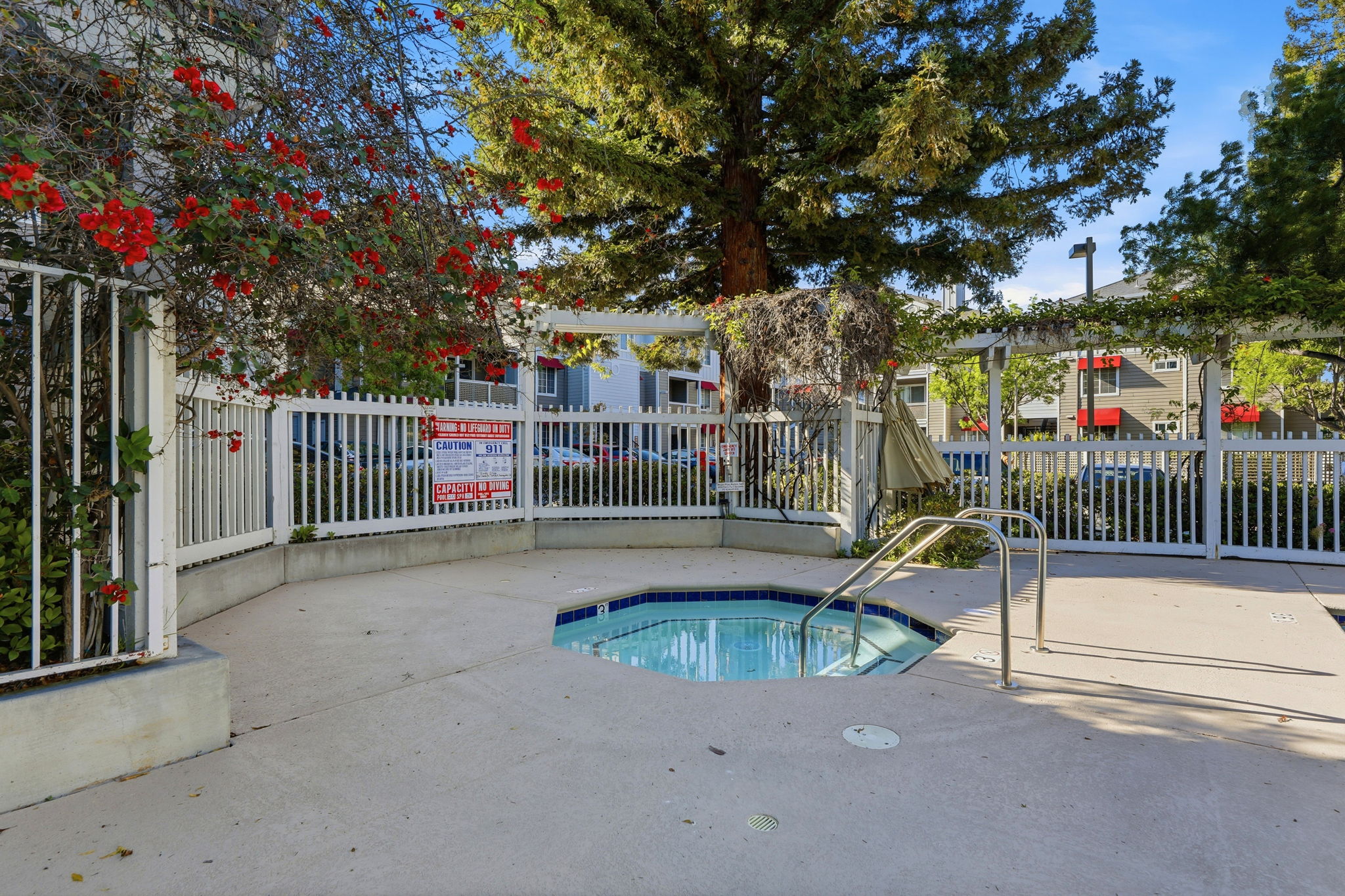 035_F8_250 Santa Fe Terrace unit