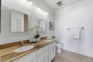 025_F8_250 Santa Fe Terrace unit
