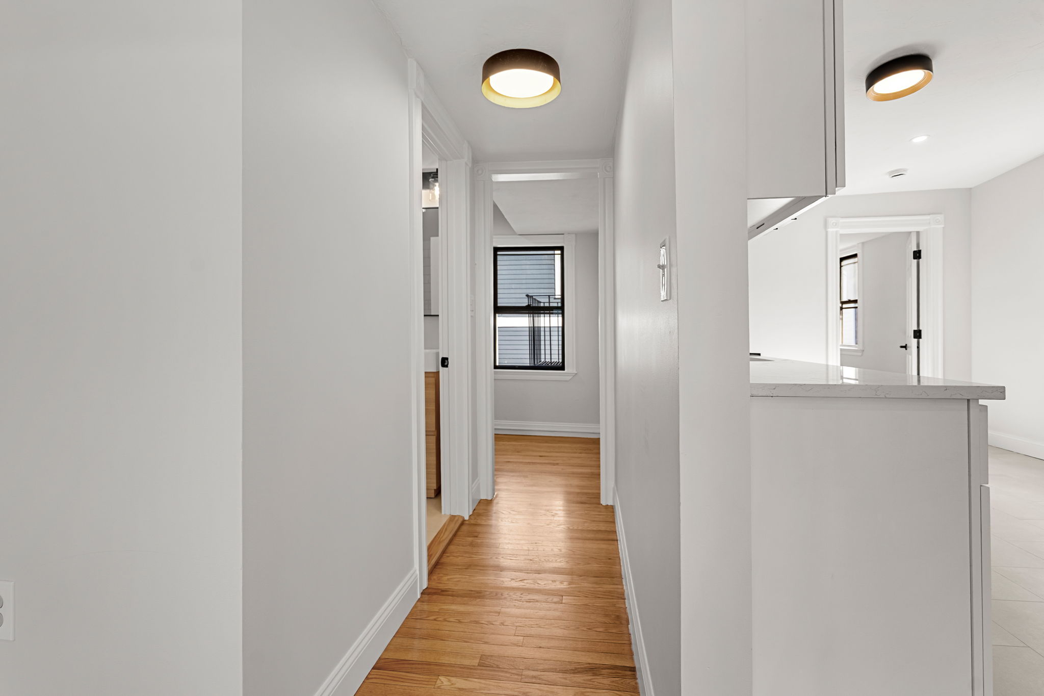 250 W Fifth St, Boston, MA 02127, USA Photo 10