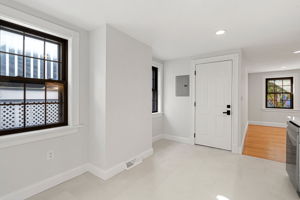 250 W Fifth St, Boston, MA 02127, USA Photo 5