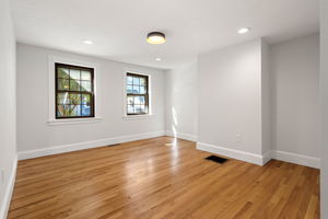 250 W Fifth St, Boston, MA 02127, USA Photo 7