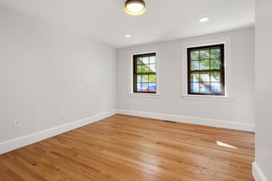 250 W Fifth St, Boston, MA 02127, USA Photo 6