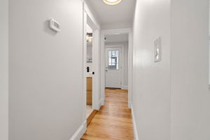 250 W Fifth St, Boston, MA 02127, USA Photo 32