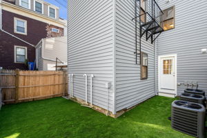 250 W Fifth St, Boston, MA 02127, USA Photo 45