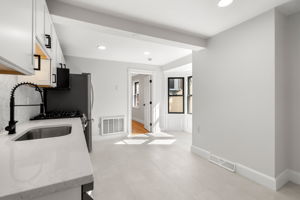 250 W Fifth St, Boston, MA 02127, USA Photo 15