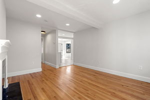 250 W Fifth St, Boston, MA 02127, USA Photo 20