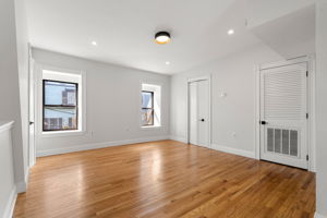 250 W Fifth St, Boston, MA 02127, USA Photo 36