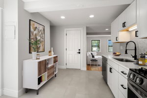 250 W Fifth St, Boston, MA 02127, USA Photo 5