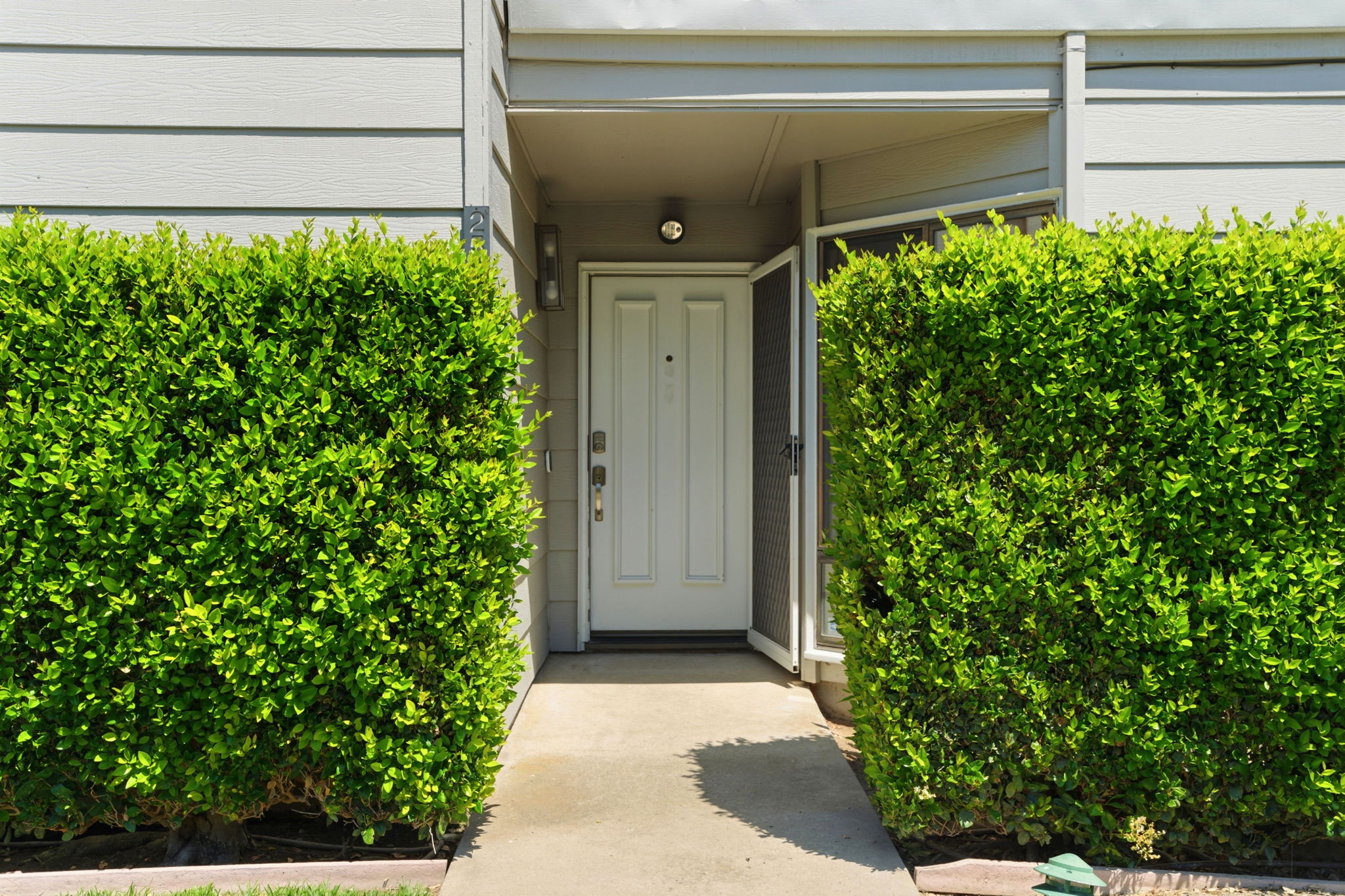 003_F8_250 W Rumble Rd #D
