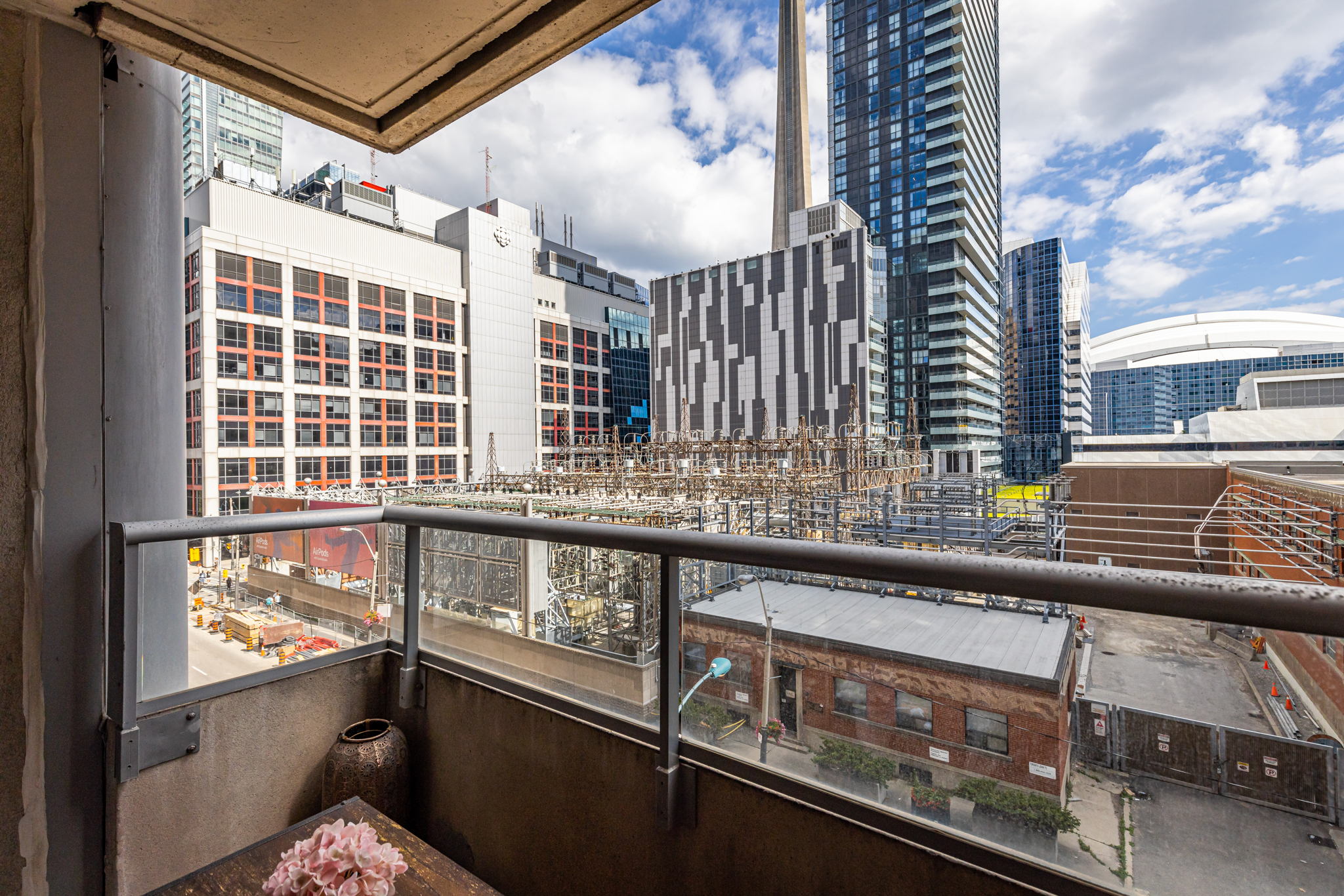 Toronto property showcase — delivered property photograph 24