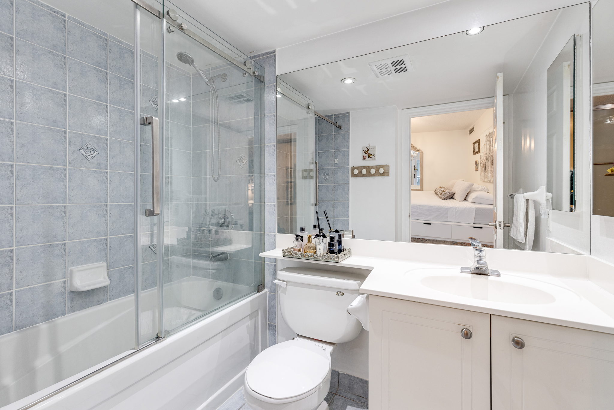 Toronto property showcase — delivered property photograph 20