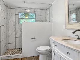 A Bathroom 1 - IMG_1002