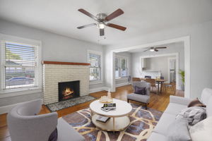 A LR DR Kitchen - 495A9080 (1) VS