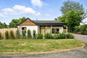  Photo 0