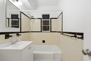 2500 Q St NW_076