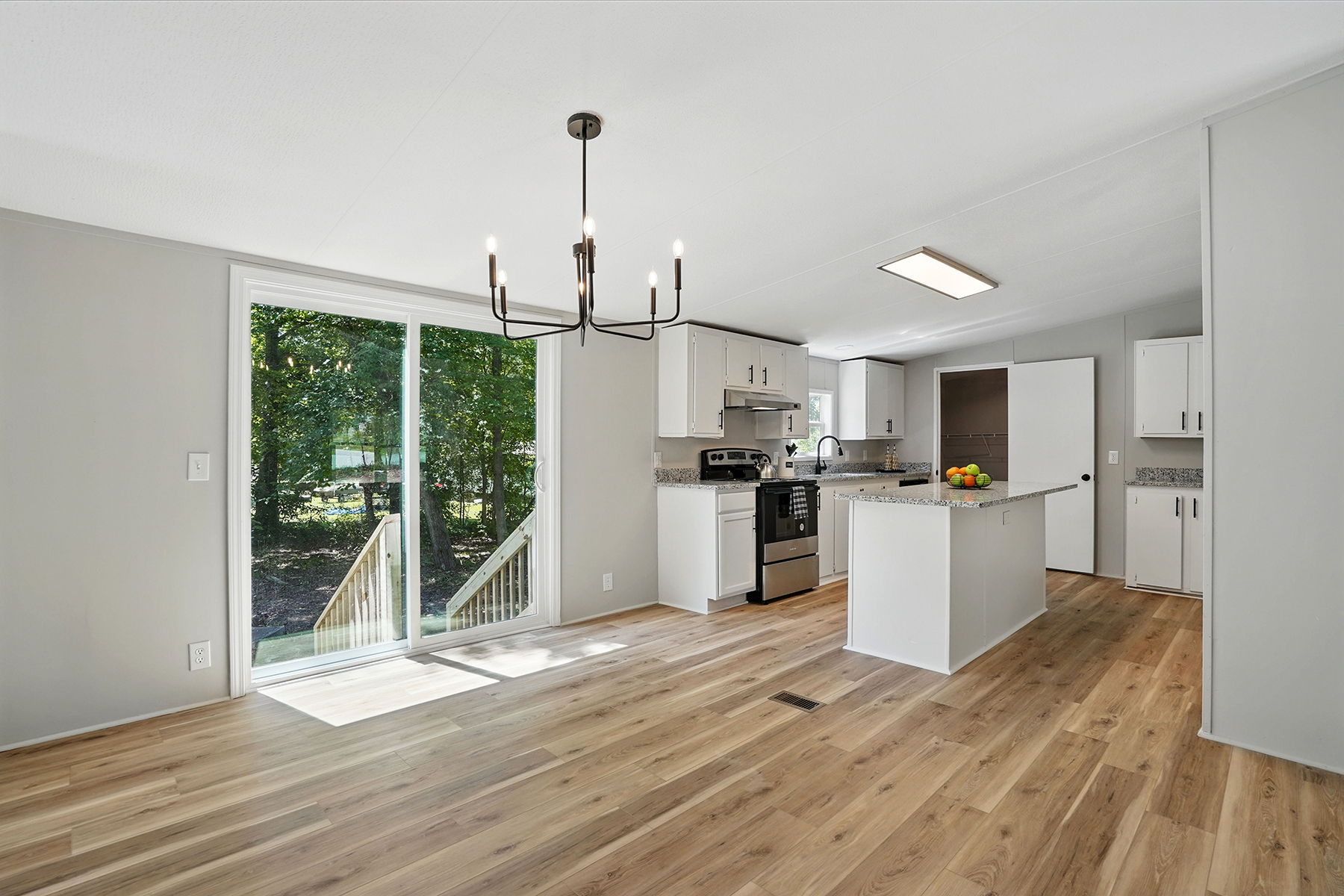 Dining Area/Kitchen