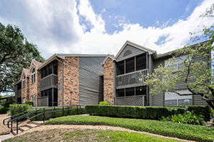 Front Exterior1