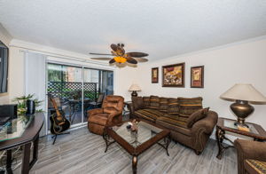 Living Room 2-2