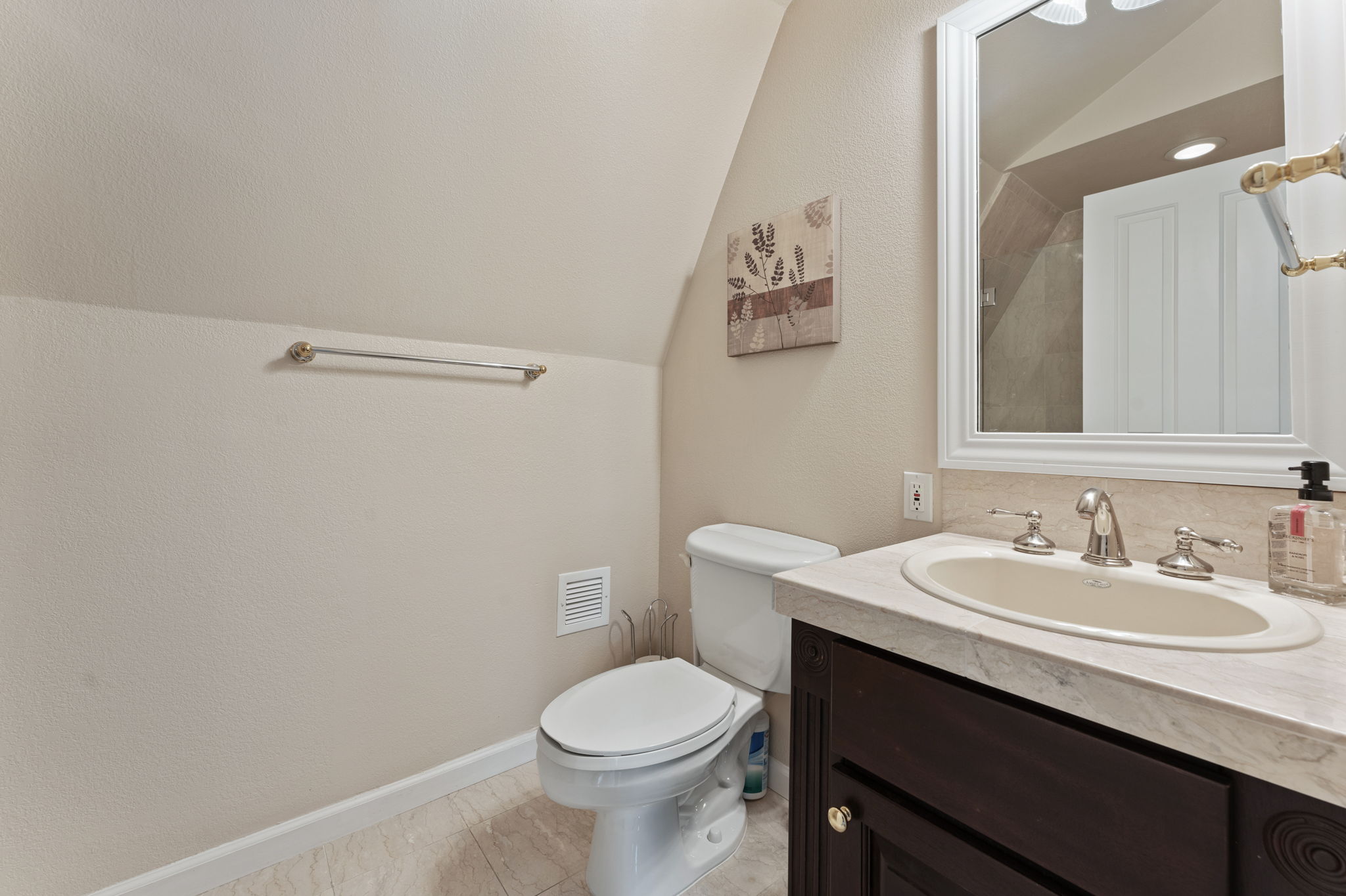 Primary Bedroom 2nd Bathroom