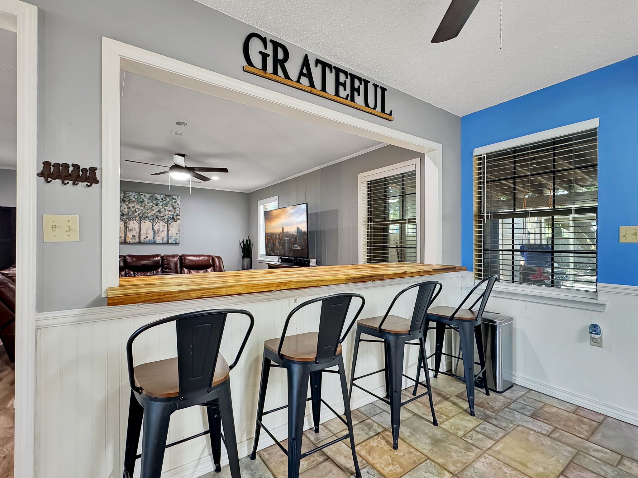 Bar - Kitchen Side 