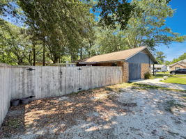 Rear Yard Access 1