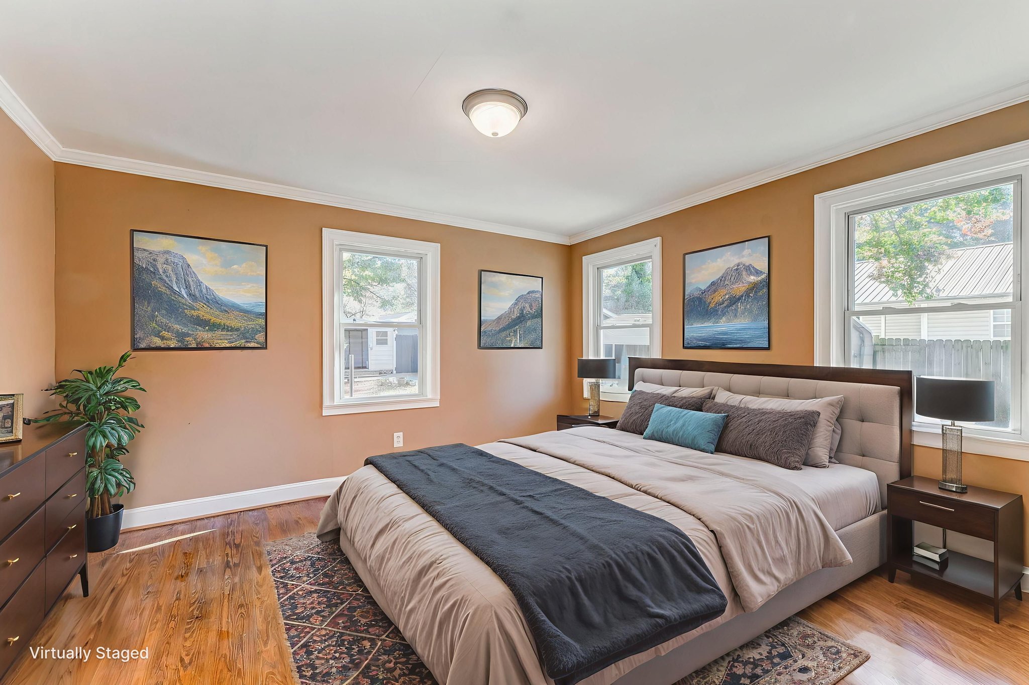 DSC09624_5_6 virtually staged.jpeg